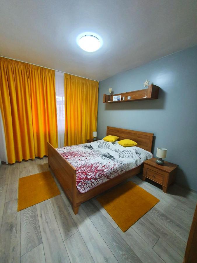 בוקרשט Yellow House Luxury Berceni מראה חיצוני תמונה